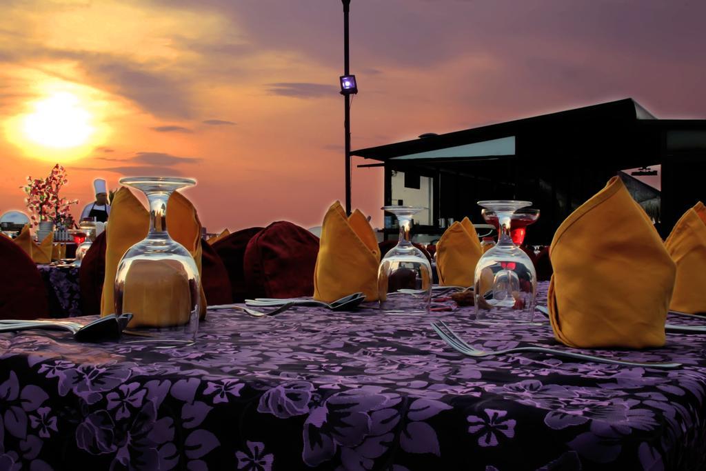 Gold Coast Morib International Resort Экстерьер фото
