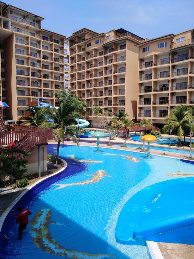 Gold Coast Morib International Resort Экстерьер фото